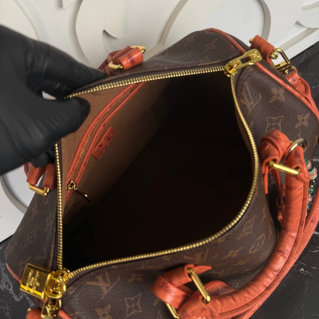 Monogram Ostrich Speedy Bandoulière - Зображення 4